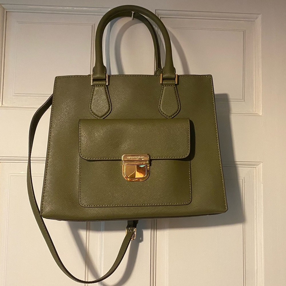 Olive Green Micheal Kors purse